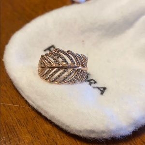 Pandora Rose Light As A Feather Ring